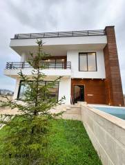 خرید ویلا استخردار 300 متری در نوشهر