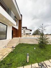 خرید ویلا استخردار 300 متری در نوشهر