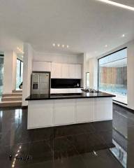 خرید ویلا استخردار 700 متری در نوشهر