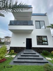 خرید ویلا 300 متری 4 خواب در نوشهر