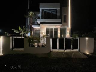 خرید ویلا استخردار 320 متری در نوشهر