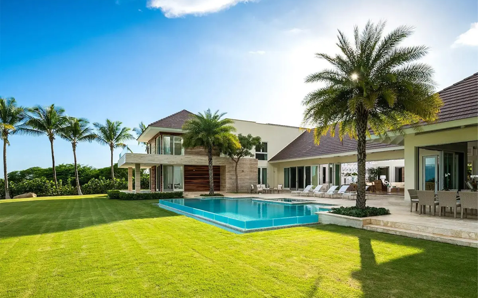 چرا ویلاهای شهرکی در متل قو بیشتر فروش میروند؟ چرا ویلاهای شهرکی در متل قو بیشتر فروش میروند؟