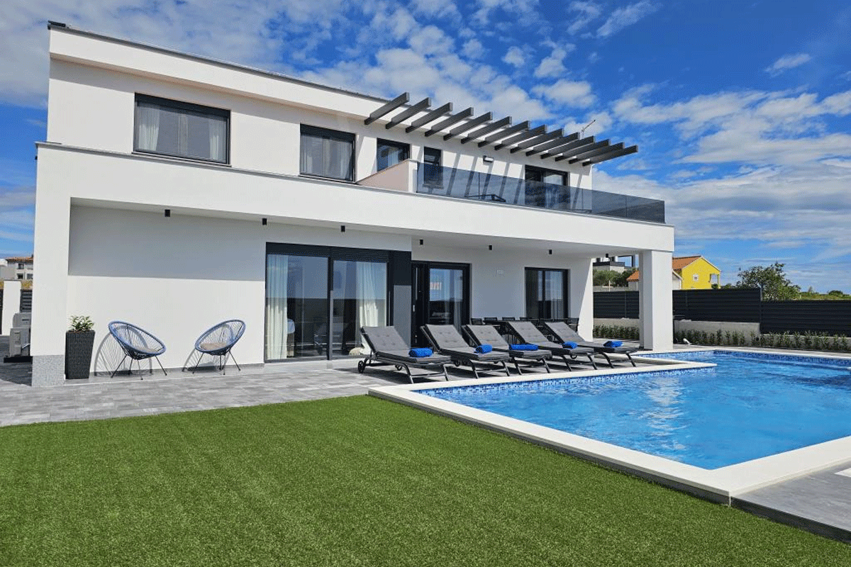 راهنمای کامل خرید ویلا در شهرک فردوس نوشهر؛ از بازدید تا انتقال سند