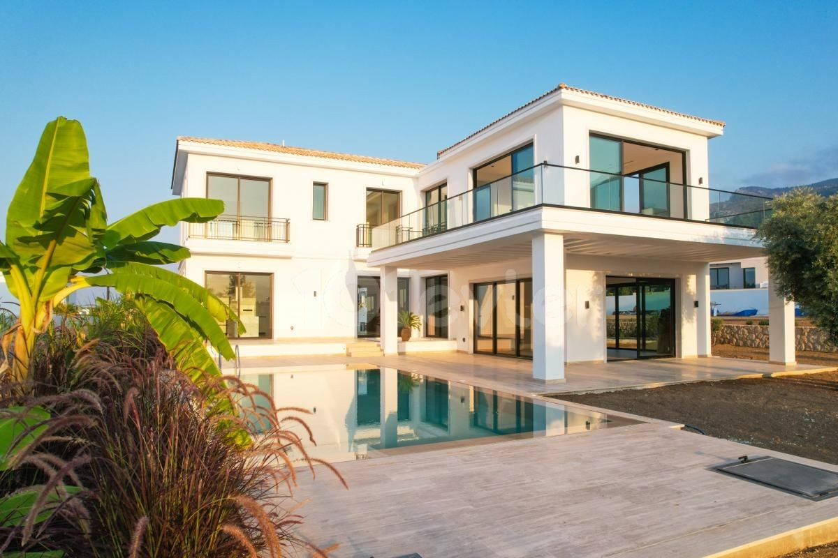 نکات طلایی برای خرید ویلا لوکس در قبرس؛ از انتخاب منطقه تا قرارداد